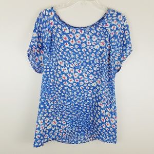 Cabi Top Size Large Blue Floral Split Back Buttons